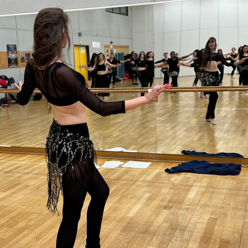 Sandrine Vermont - Belly Dance Classes 2
